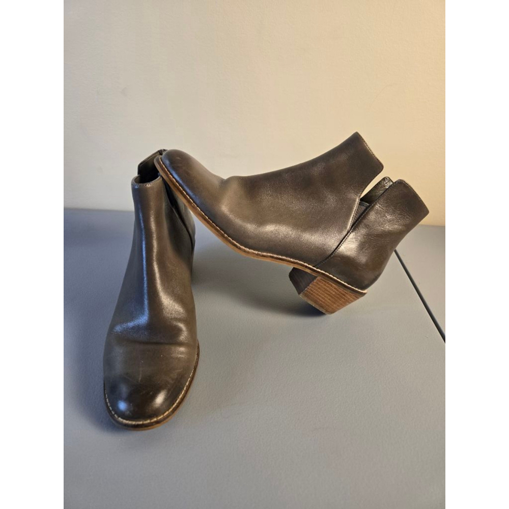 Women's Cole Haan Gray Leather Ankle Boots & Booties Size 7.5
